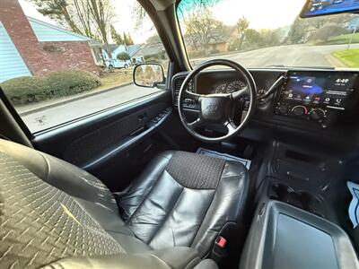 2002 Chevrolet Avalanche 1500 4dr 1500   - Photo 19 - Portland, OR 97202