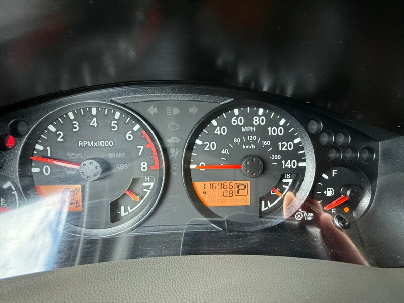 2012 Nissan Frontier SV V6 - Photo 19 - Portland, OR 97202
