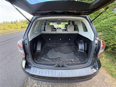 2015 Subaru Forester 2.5i   - Photo 8 - Portland, OR 97202