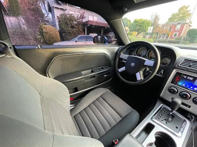 2010 Dodge Challenger SE   - Photo 14 - Portland, OR 97202