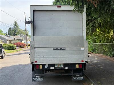 2017 Chevrolet Express 3500 box truck w/ tommy gate lift - Photo 5 - Portland, OR 97202