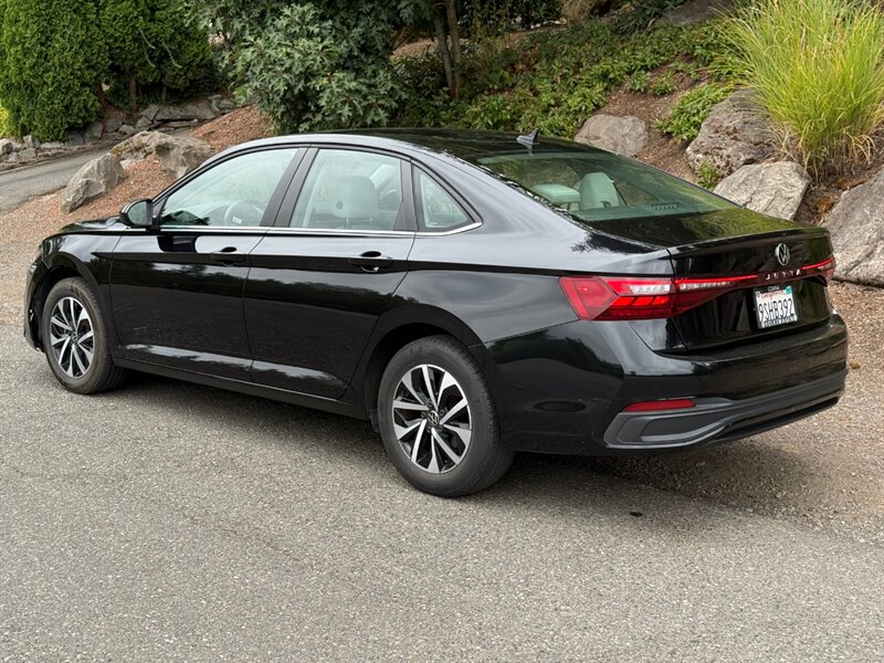 2025 Volkswagen Jetta S - Photo 3 - Portland, OR 97202