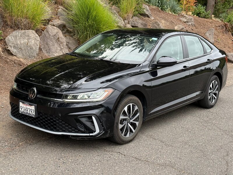 2025 Volkswagen Jetta S   - Photo 1 - Portland, OR 97202