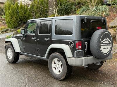 2011 Jeep Wrangler Unlimited Rubicon   - Photo 3 - Portland, OR 97202
