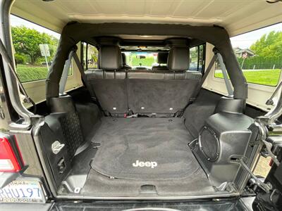 2012 Jeep Wrangler Unlimited Sahara   - Photo 8 - Portland, OR 97202