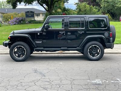 2012 Jeep Wrangler Unlimited Sahara   - Photo 2 - Portland, OR 97202