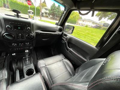 2012 Jeep Wrangler Unlimited Sahara   - Photo 17 - Portland, OR 97202