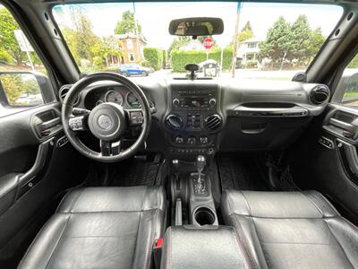 2012 Jeep Wrangler Unlimited Sahara   - Photo 15 - Portland, OR 97202