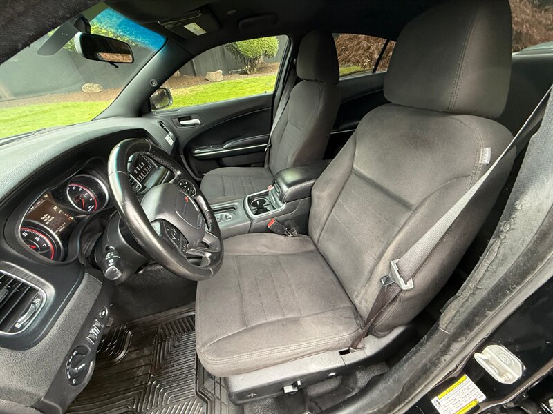 2019 Dodge Charger Police - Photo 9 - Portland, OR 97202