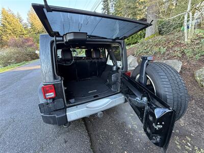 2012 Jeep Wrangler Unlimited Sahara - Photo 7 - Portland, OR 97202