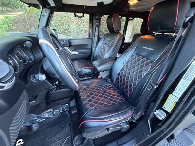 2012 Jeep Wrangler Unlimited Sahara - Photo 10 - Portland, OR 97202