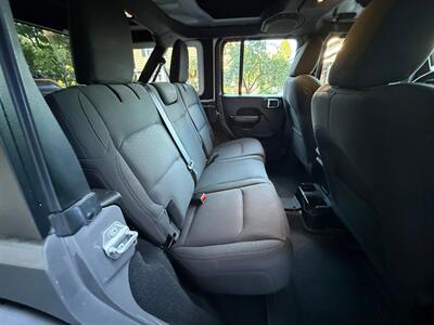 2020 Jeep Wrangler Unlimited Willys Sport   - Photo 17 - Portland, OR 97202