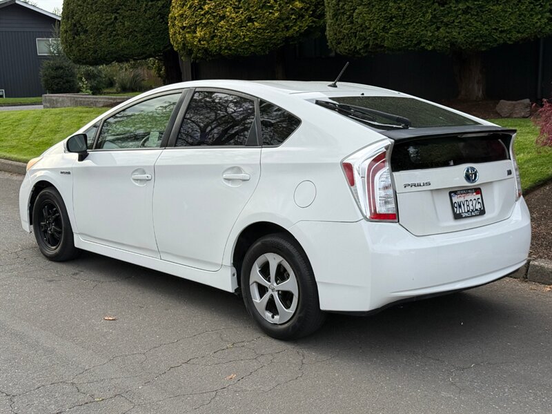 2013 Toyota Prius Two - Photo 3 - Portland, OR 97202