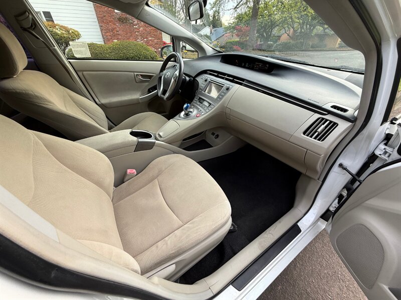 2013 Toyota Prius Two - Photo 9 - Portland, OR 97202