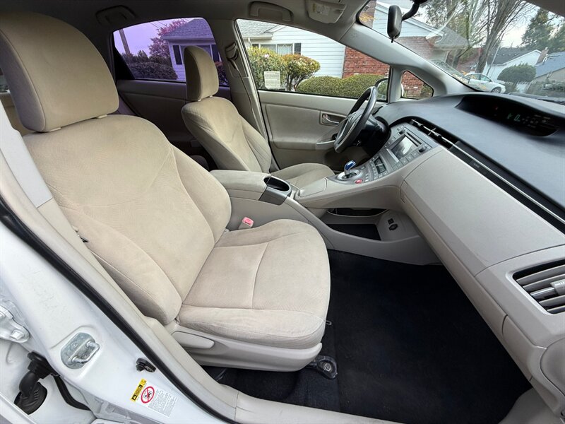 2013 Toyota Prius Two - Photo 10 - Portland, OR 97202