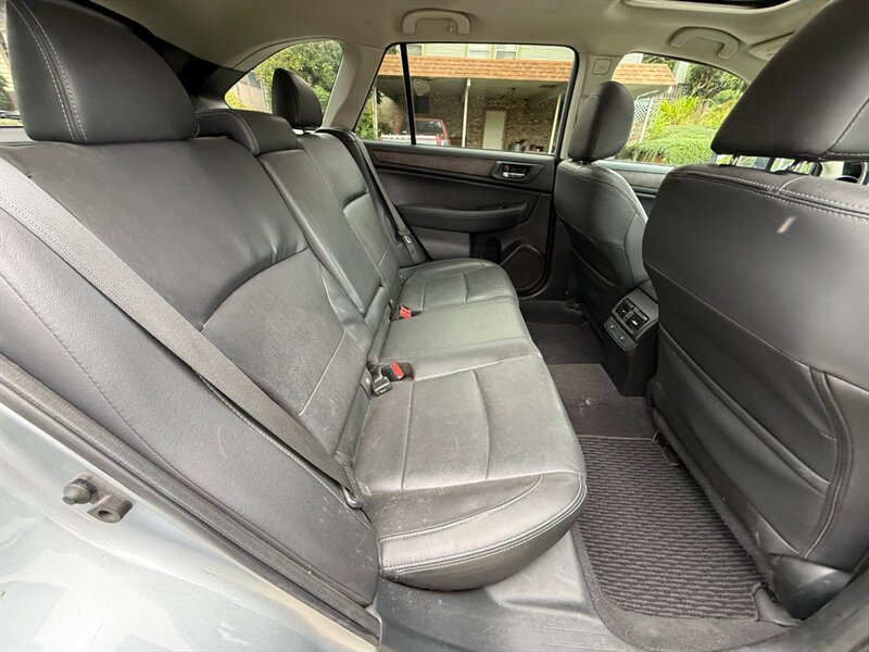 2017 Subaru Outback 3.6R Limited - Photo 14 - Portland, OR 97202