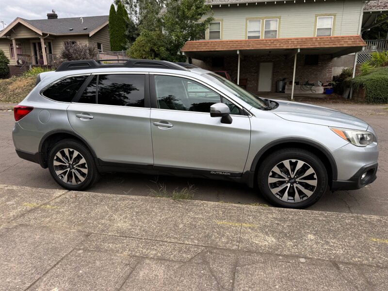 2017 Subaru Outback 3.6R Limited - Photo 6 - Portland, OR 97202