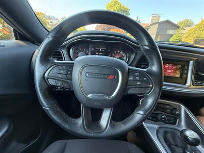 2017 Dodge Challenger R/T   - Photo 16 - Portland, OR 97202