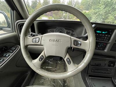 2004 GMC Yukon XL Denali   - Photo 21 - Portland, OR 97202