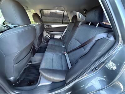 2018 Subaru Outback 2.5i   - Photo 14 - Portland, OR 97202