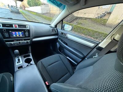 2018 Subaru Outback 2.5i   - Photo 17 - Portland, OR 97202