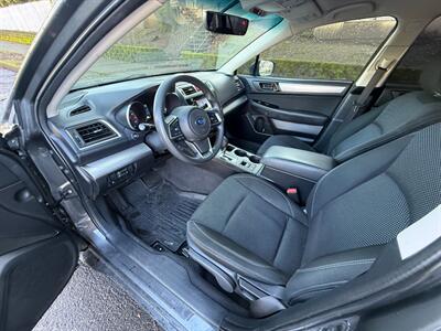 2018 Subaru Outback 2.5i   - Photo 9 - Portland, OR 97202