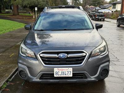 2018 Subaru Outback 2.5i   - Photo 4 - Portland, OR 97202