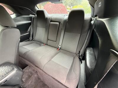 2018 Dodge Challenger SXT   - Photo 9 - Portland, OR 97202