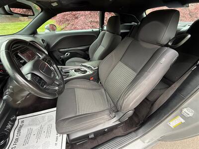 2018 Dodge Challenger SXT   - Photo 8 - Portland, OR 97202