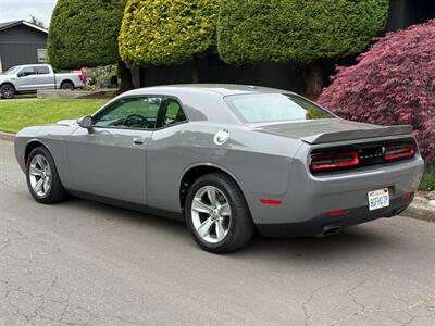 2018 Dodge Challenger SXT   - Photo 3 - Portland, OR 97202