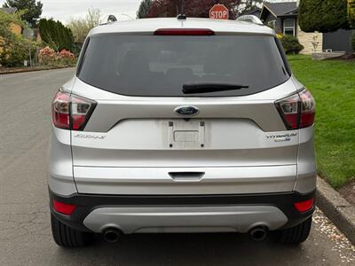2017 Ford Escape Titanium   - Photo 5 - Portland, OR 97202