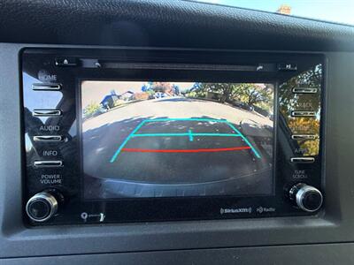 2018 Toyota Sienna SE Premium 8-Passenger   - Photo 22 - Portland, OR 97202