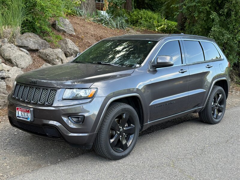 2015 Jeep Grand Cherokee Altitude - Photo 1 - Portland, OR 97202