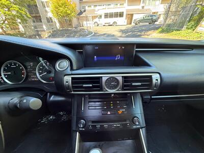 2014 Lexus IS 250   - Photo 15 - Portland, OR 97202
