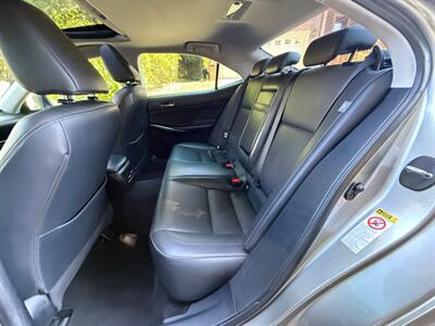 2014 Lexus IS 250   - Photo 13 - Portland, OR 97202