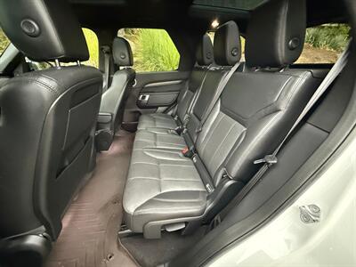 2018 Land Rover Discovery SE   - Photo 16 - Portland, OR 97202