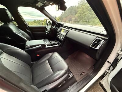 2018 Land Rover Discovery SE   - Photo 11 - Portland, OR 97202