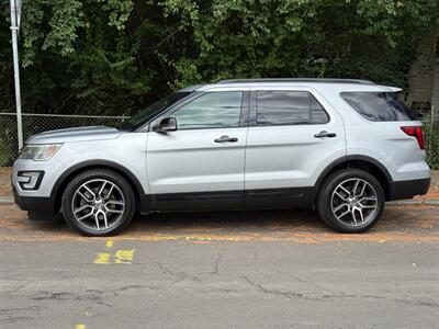 2016 Ford Explorer Sport   - Photo 2 - Portland, OR 97202