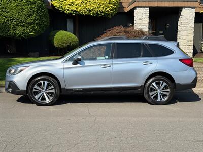 2019 Subaru Outback 2.5i Limited   - Photo 2 - Portland, OR 97202