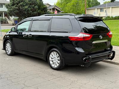 2015 Toyota Sienna Limited Premium 7-Passenger   - Photo 3 - Portland, OR 97202