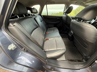 2016 Subaru Outback 3.6R Limited   - Photo 14 - Portland, OR 97202