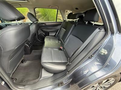 2016 Subaru Outback 3.6R Limited   - Photo 15 - Portland, OR 97202