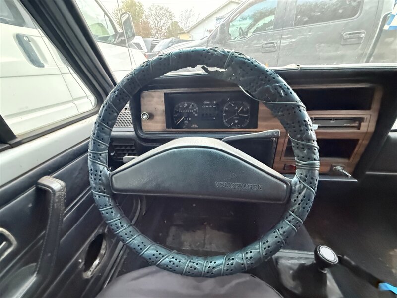 1982 Volkswagen Pickup - Photo 8 - Portland, OR 97202
