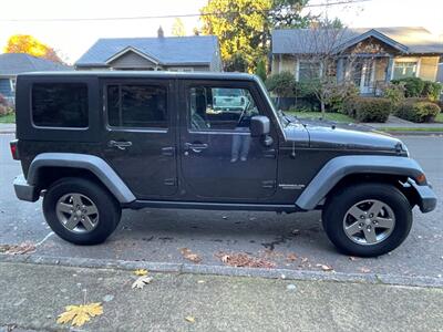 2010 Jeep Wrangler Unlimited Rubicon   - Photo 6 - Portland, OR 97202