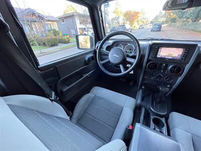 2010 Jeep Wrangler Unlimited Rubicon   - Photo 17 - Portland, OR 97202