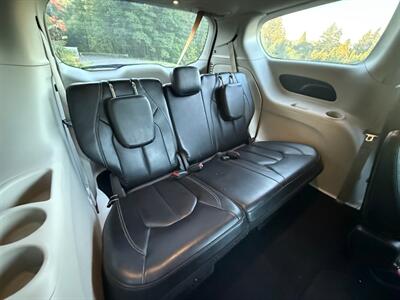 2020 Chrysler Voyager LXi   - Photo 12 - Portland, OR 97202