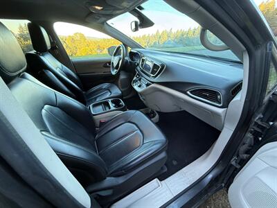 2020 Chrysler Voyager LXi   - Photo 9 - Portland, OR 97202