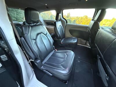 2020 Chrysler Voyager LXi   - Photo 11 - Portland, OR 97202