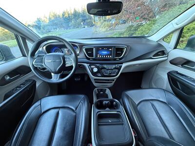 2020 Chrysler Voyager LXi   - Photo 15 - Portland, OR 97202