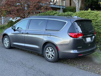 2020 Chrysler Voyager LXi   - Photo 3 - Portland, OR 97202